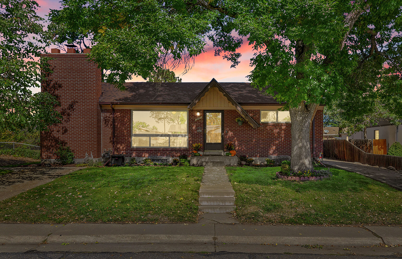 Front at 925 East 108th Avenue, Northglenn, CO 80233, listed by Richard Stang, MLS ID: 7485689