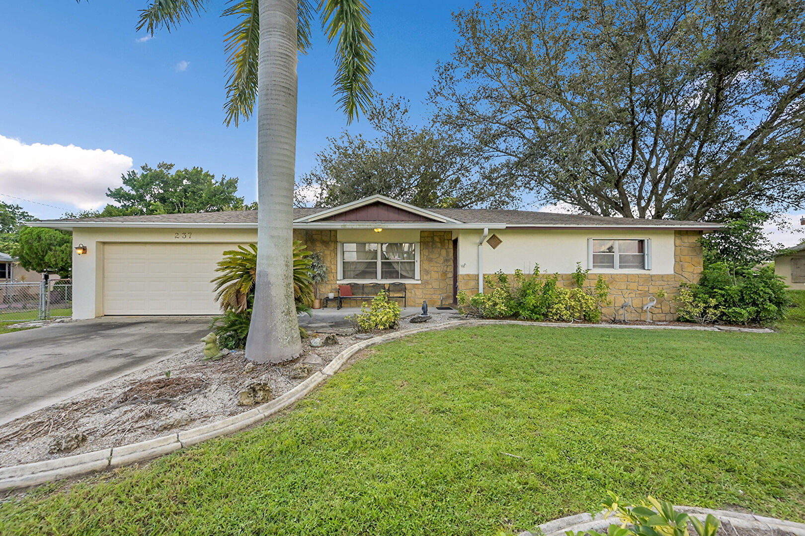 Front at 237 Morse Plaza, Fort Myers, FL 33905, listed by Donna Marie Martin
