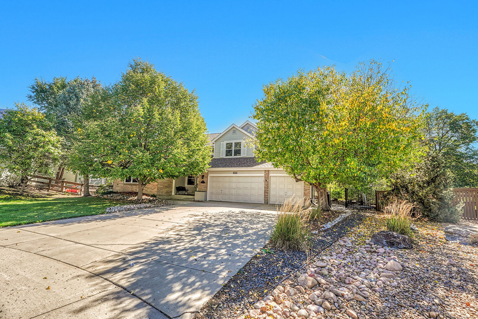 Front at 6722 Eagle Place, Highlands Ranch, CO 80130, listed by Jayson Holland