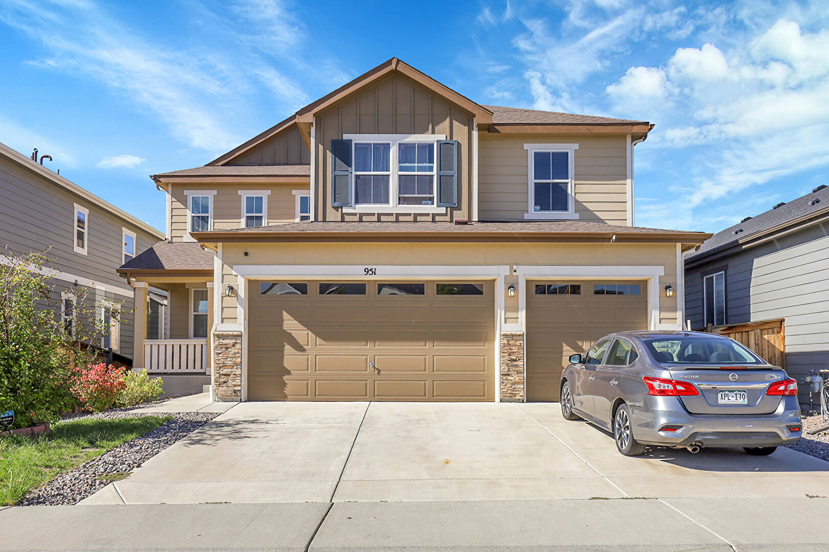 Front at 951 North Vandriver Way, Aurora, CO 80018, listed by Tatyana Sturm