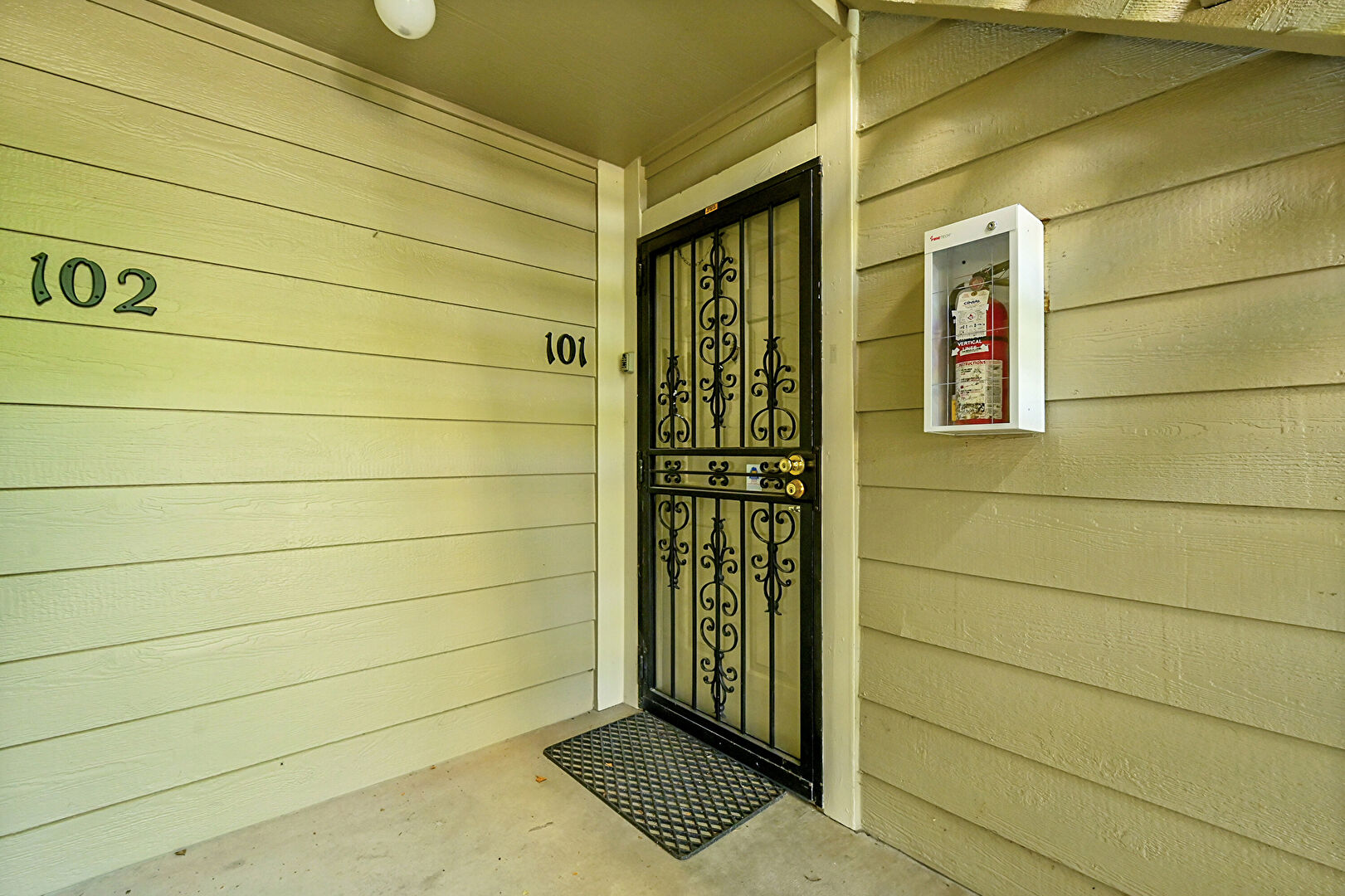 Exterior Entry at 8225 Fairmount Drive, unit 7-101, Denver, CO 80247, listed by Chad Swenson