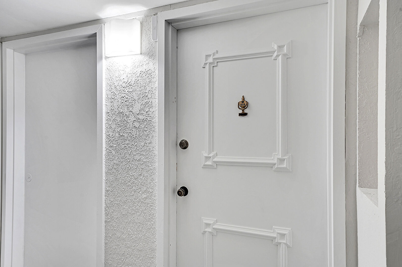 Exterior Entry at 3140 South Ocean Drive, 609, Hallandale Beach, FL 33009, listed by Patrick Nolan