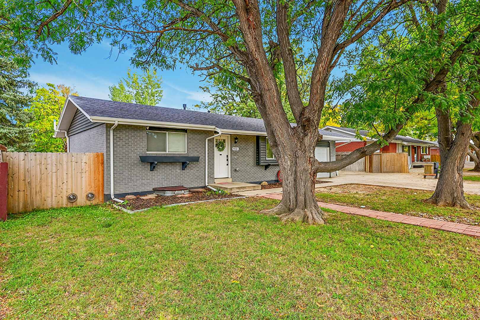 Front at 912 s Bross, Longmont, CO 80501, listed by Ava Salazar