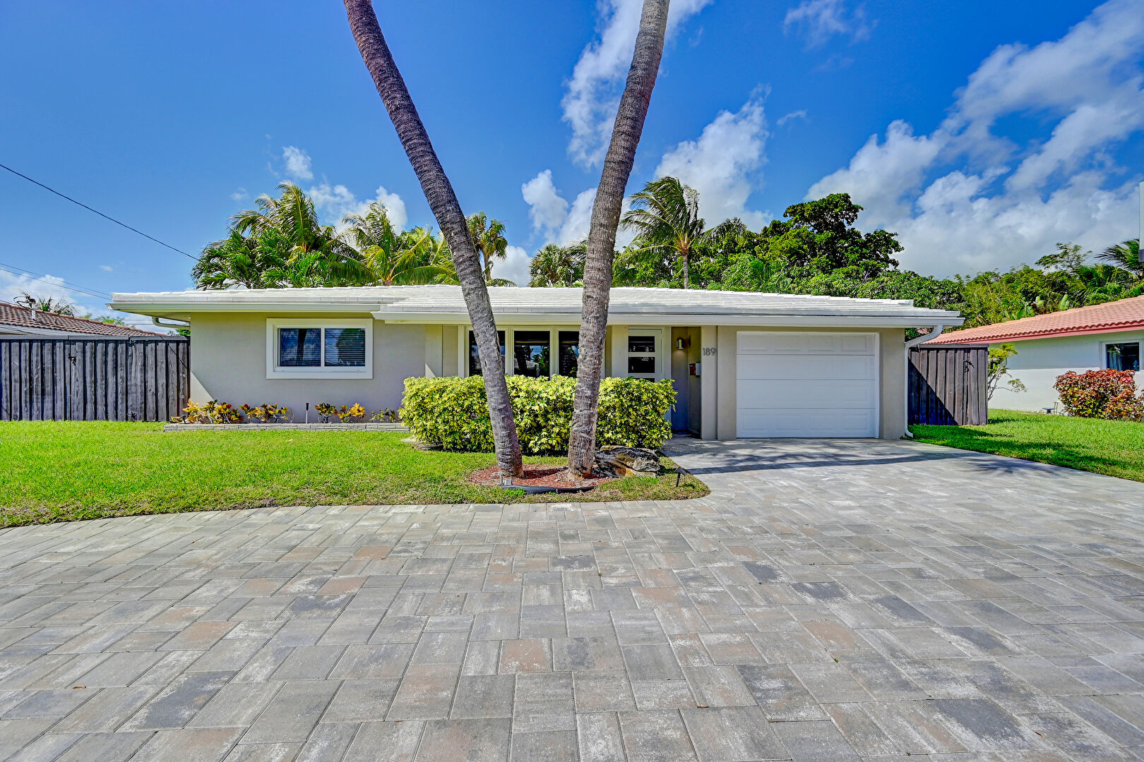 Front at 189 Southeast 2nd Avenue, Pompano Beach, FL 33060, listed by Rachael Barach