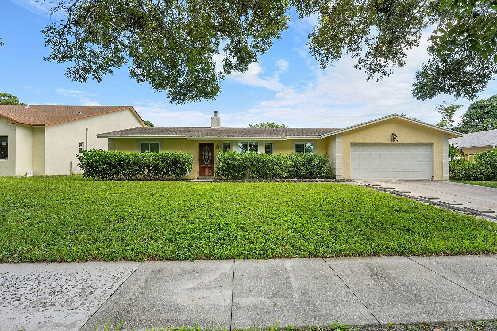 Front at 4014 Waverly Drive, West Palm Beach, FL 33407, listed by Sabrina McClover