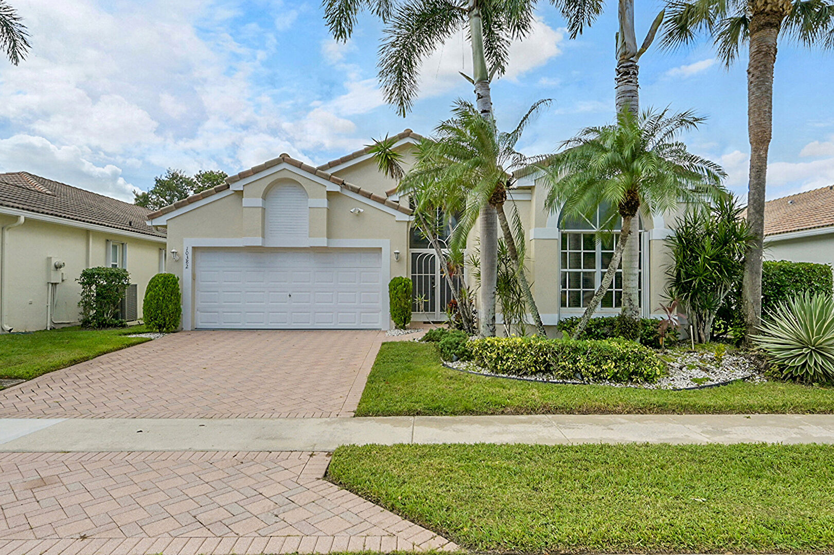 Front at 10382 Utopia Circle East, Boynton Beach, FL 33437, listed by Debbi Lawlor