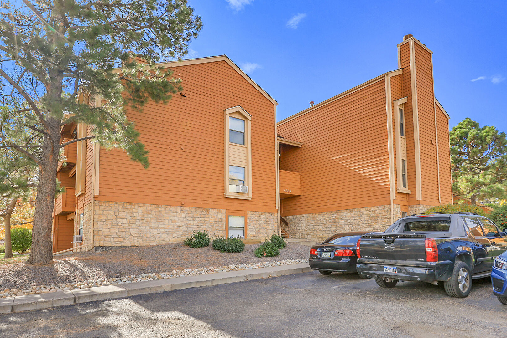 Front at 4284 South Salida Way, Aurora, CO 80013, listed by Taylor Haas