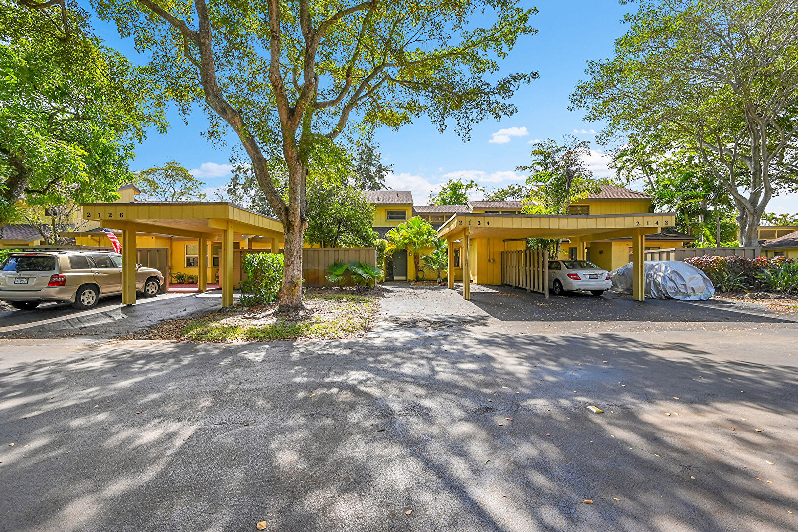 Front at 2134 Woodlands Way, Deerfield Beach, FL 33442, listed by Rachael Barach