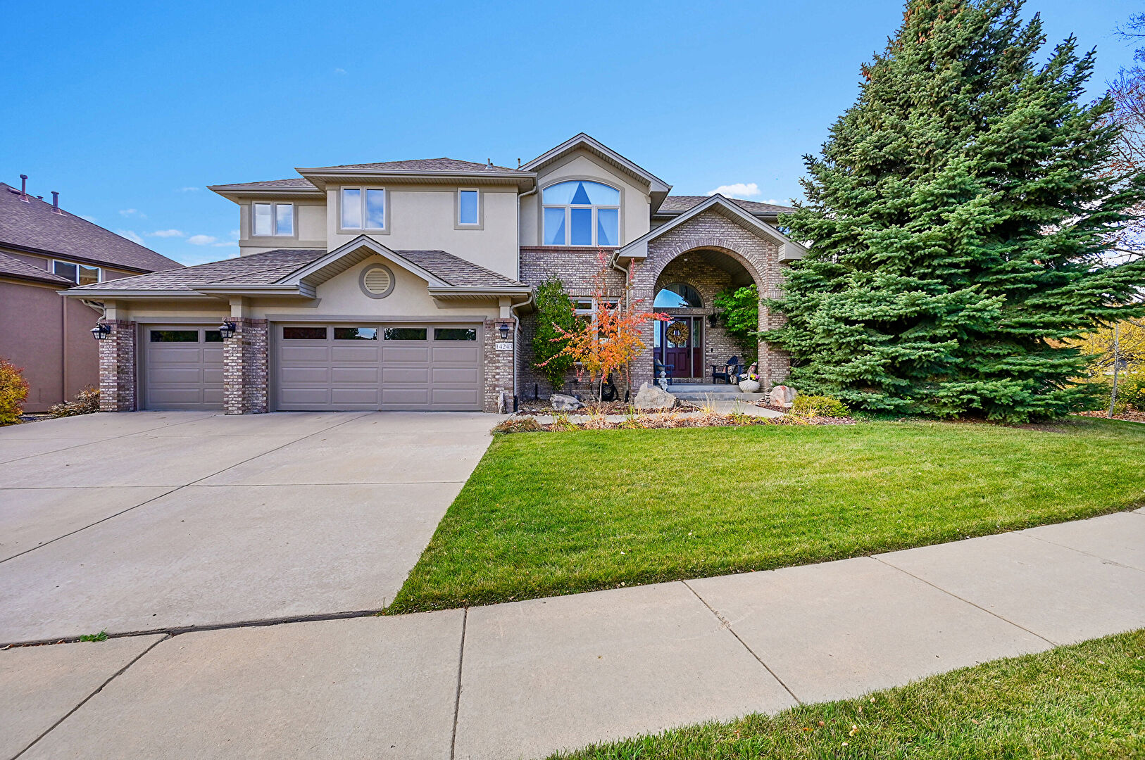 Front at 14243 Fairway Lane, Broomfield, CO 80023, listed by Paul Deakin