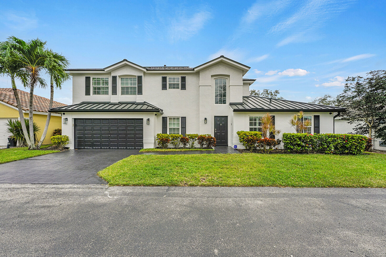 Front at 3588 Sahara Springs Boulevard, Pompano Beach, FL 33069, listed by Alecia Campbell