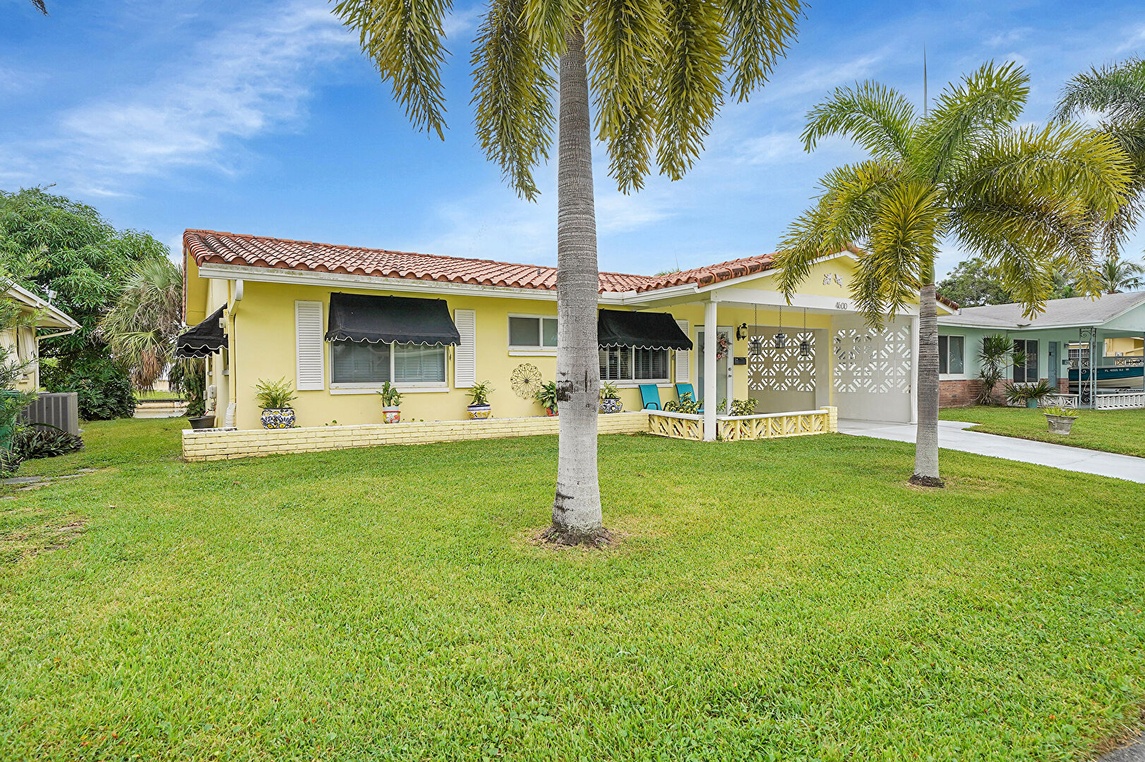 Back at 4600 NW 45 St, Tamarac, FL 33319, listed by Linda Pascale, MLS ID: F10533881