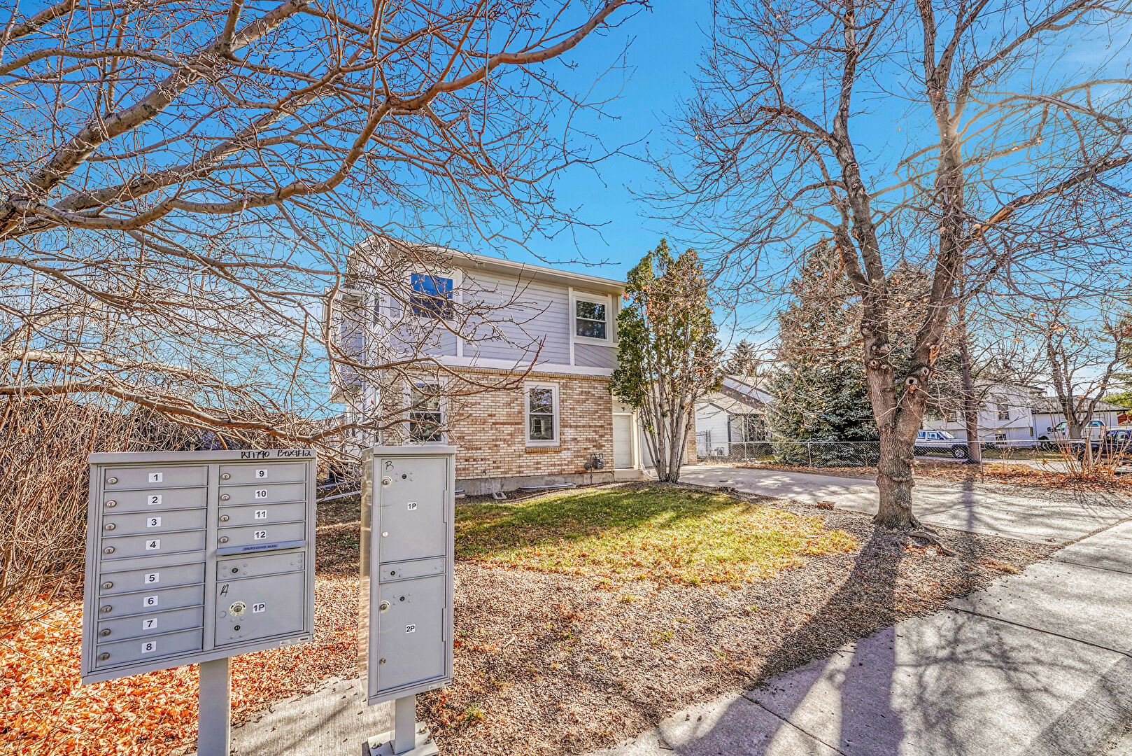 Front at 1872 South Cathay Court, Aurora, CO 80017, listed by Brianna Griffin