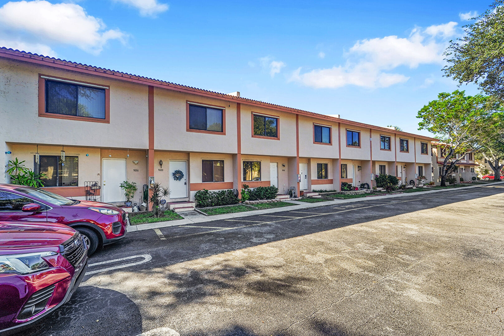 Front of Structure at 9088 Northwest 40th Street, Coral Springs, FL 33065, listed by David Phelps