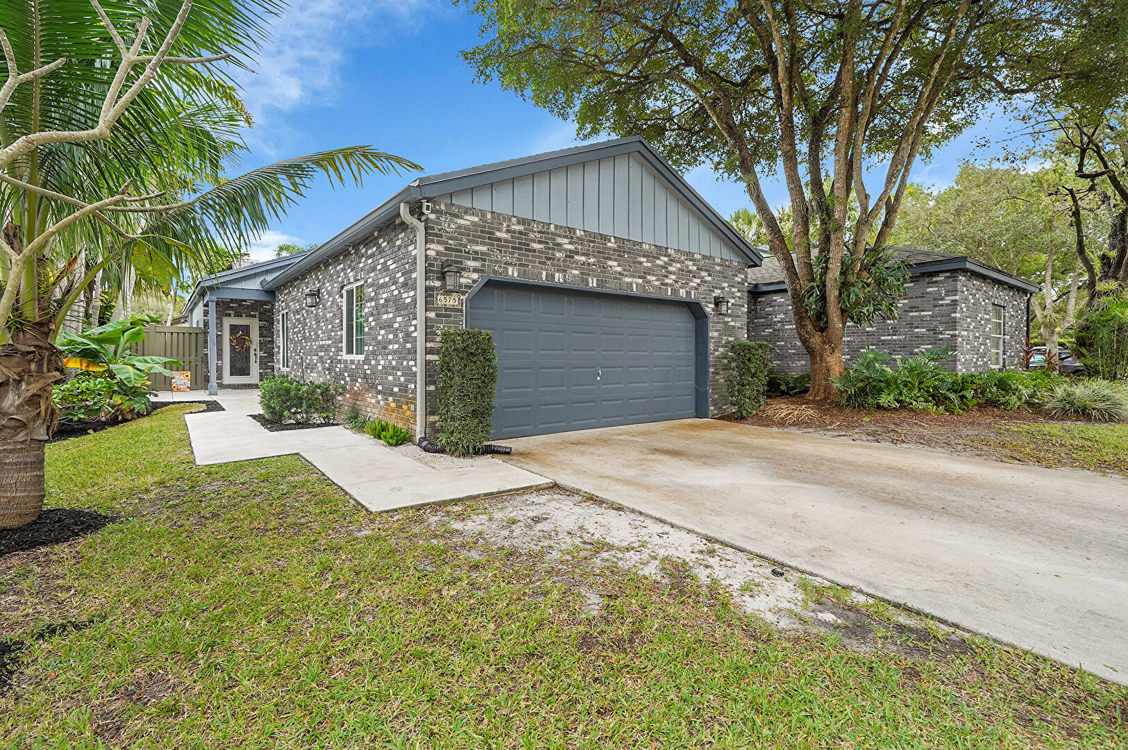 Front at 6575 Abbey Rd, Parkland, FL 33067, listed by Todd Seliger, MLS ID: F10534978