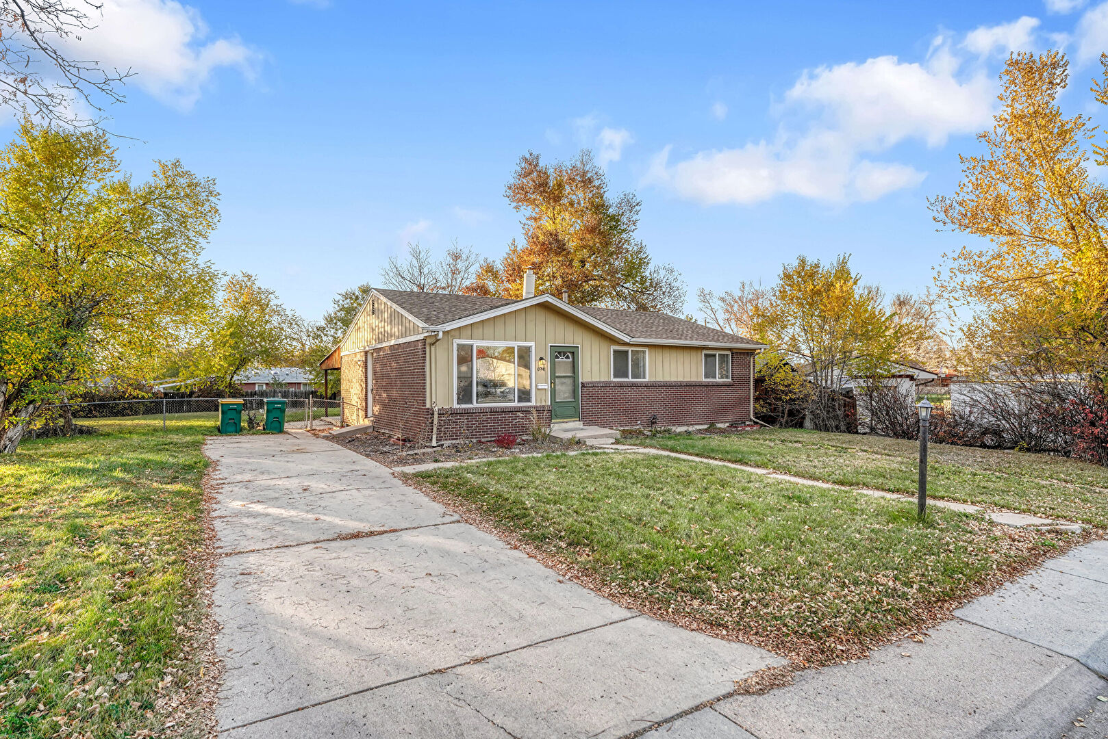 Front at 6941 South Ash Circle, Centennial, CO 80122, listed by Taylor Haas
