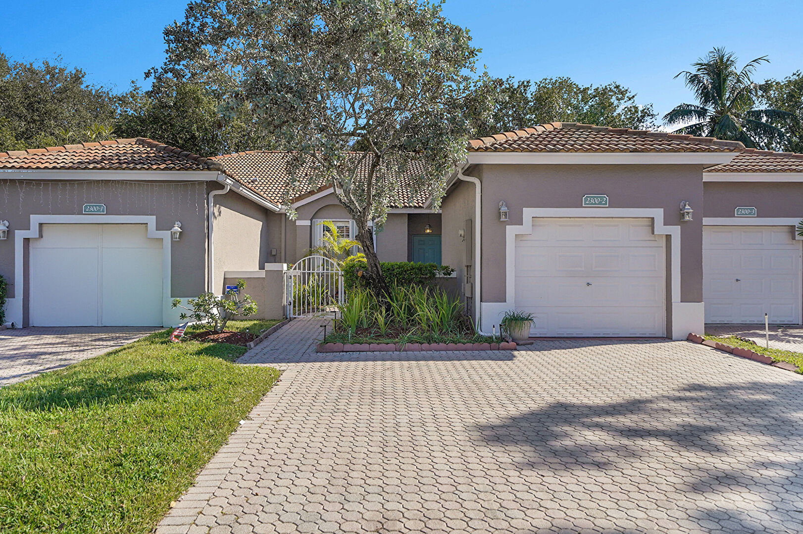 Front at 2300 East Aragon Boulevard, #2, Sunrise, FL 33313, listed by Hollie Ann Kwak