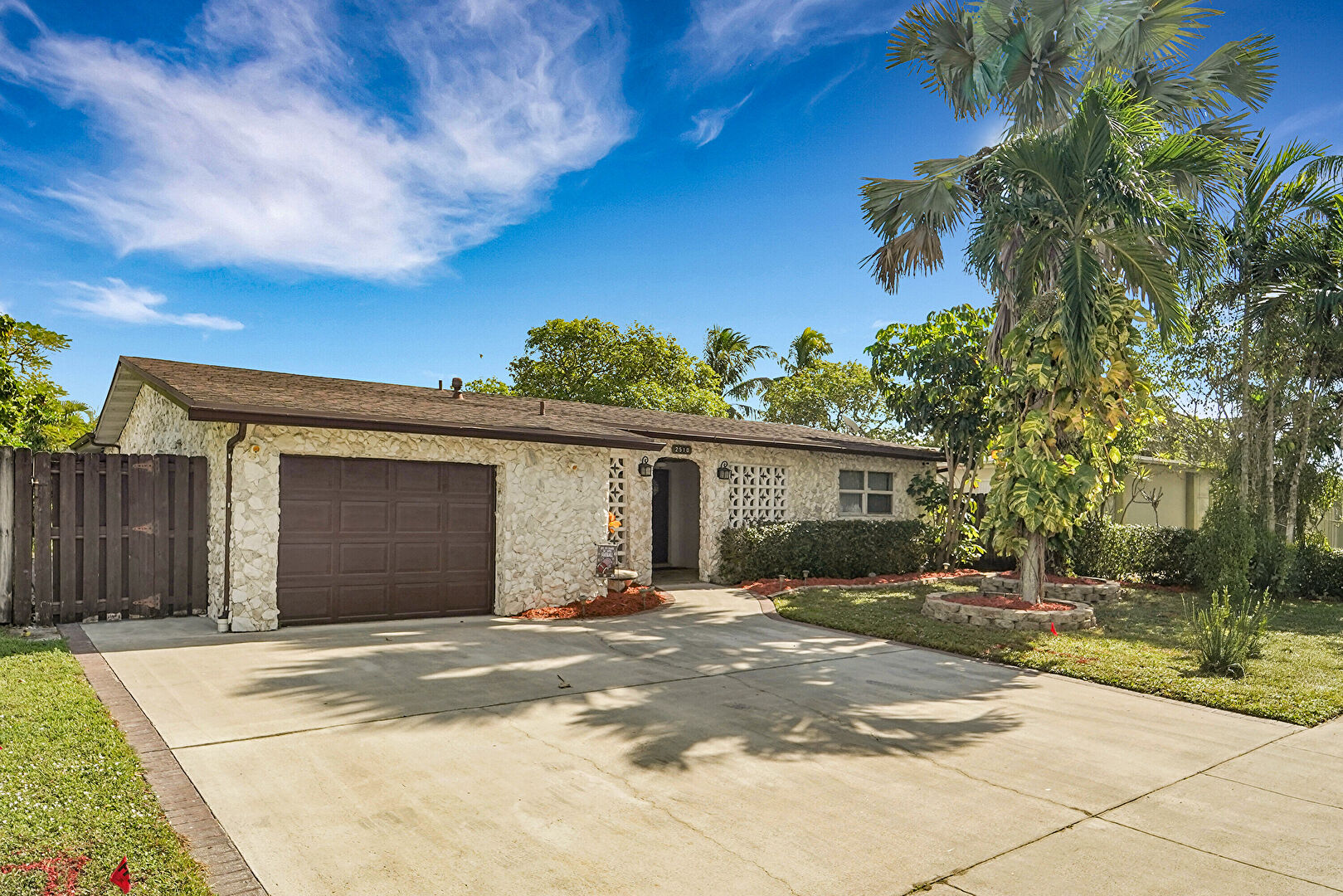 Front at 2510 Northwest 87th Lane, Sunrise, FL 33322, listed by Claudia garcia, MLS ID: F10537520