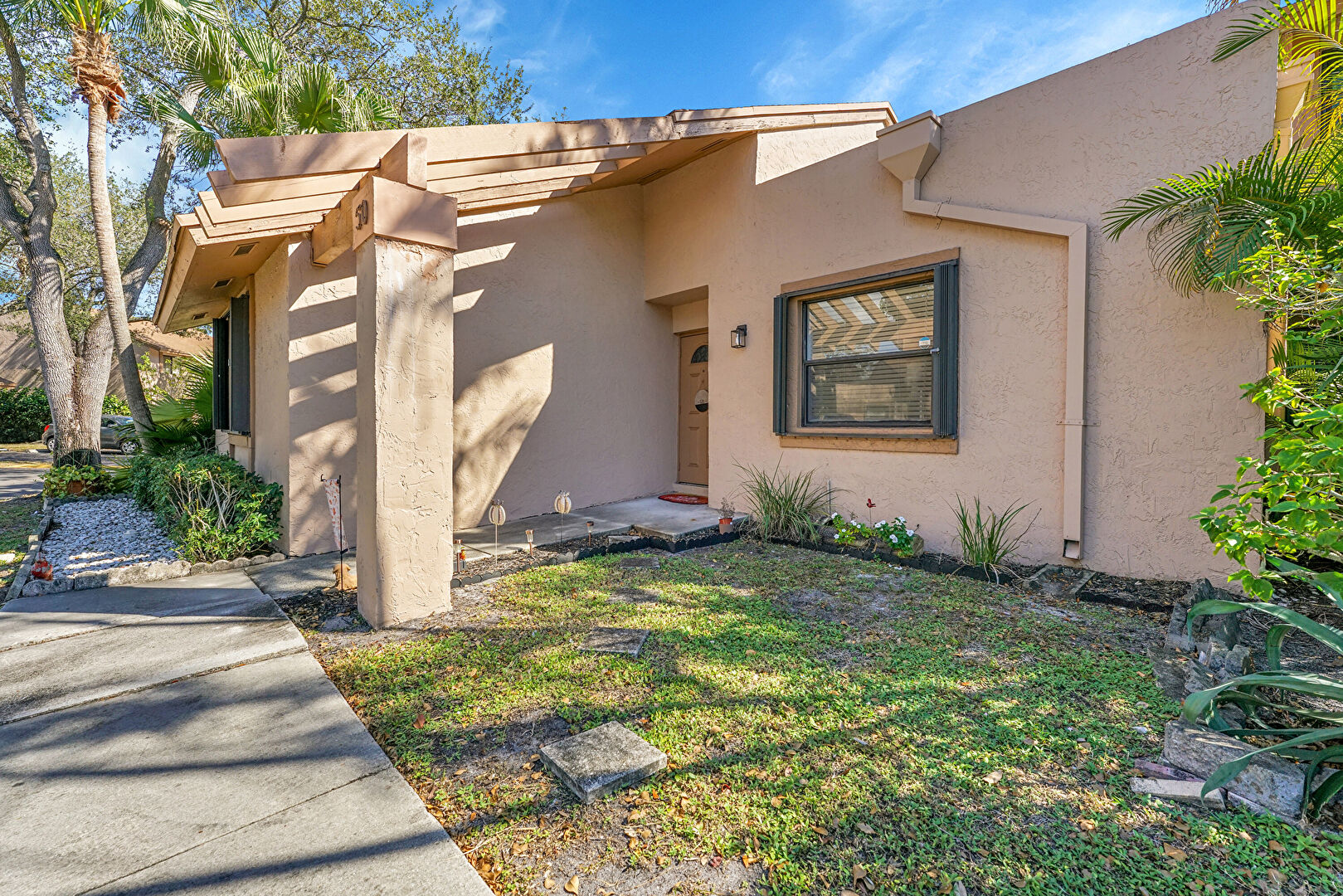 Front at 50 CHESTNUT Circle, COOPER CITY, FL 33026, listed by Chrissy Trotta, MLS ID: F10537924