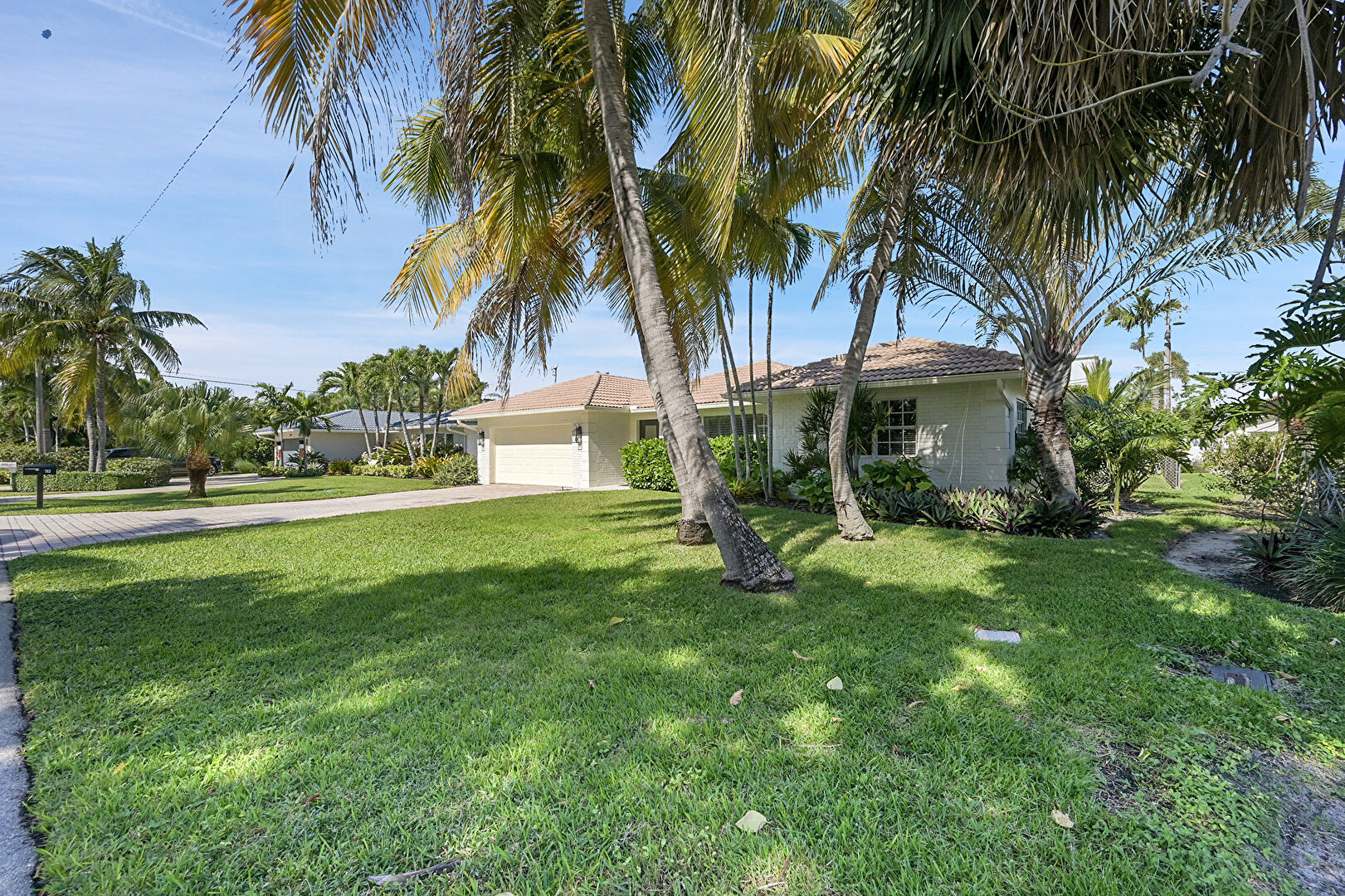 Front yard at 783 Cordova Drive, Boca Raton, FL 33432, listed by Donna  Hardy