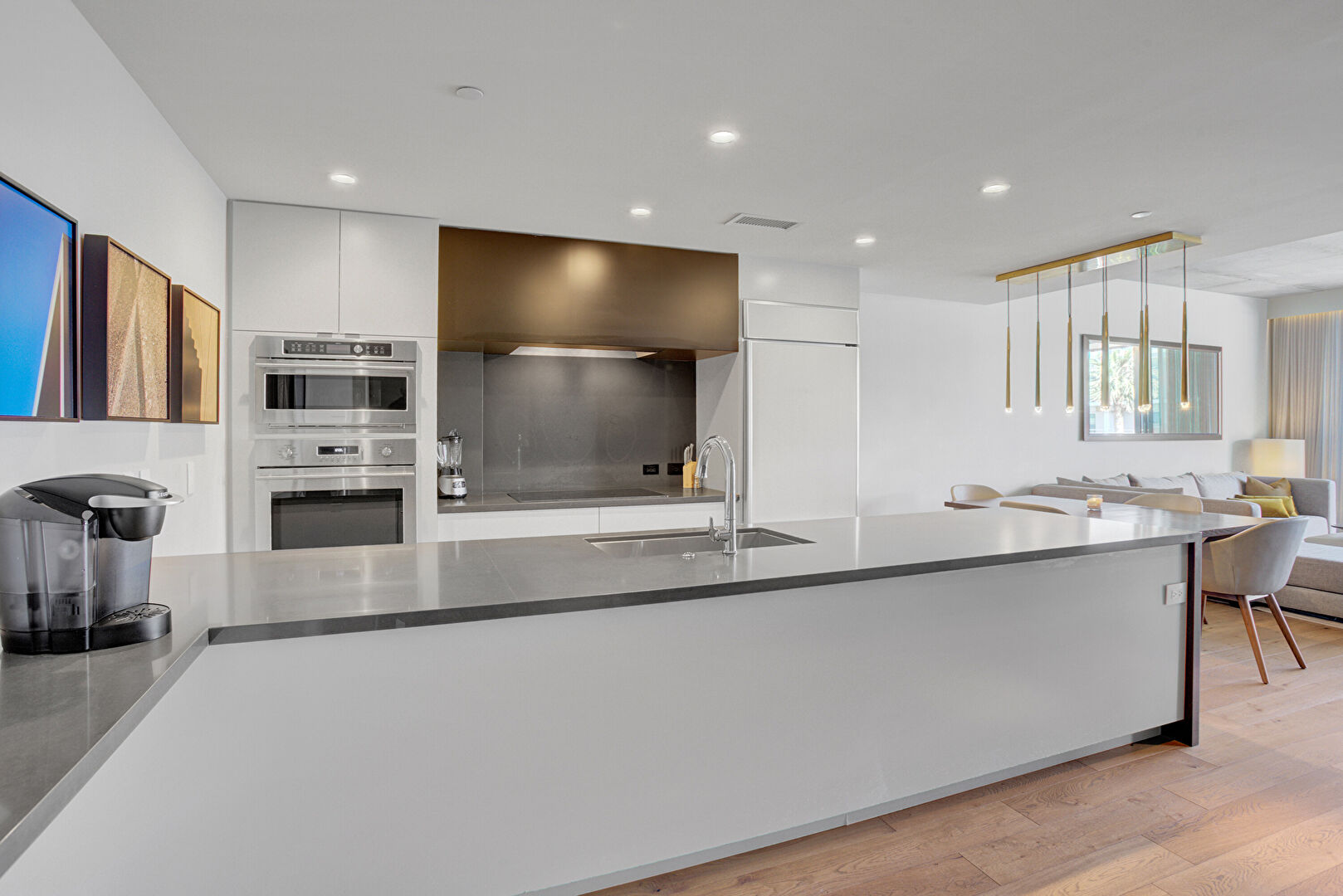 Kitchen at 5455 East Lincoln Drive, Paradise Valley, AZ 85253, listed by Ronda Yoon