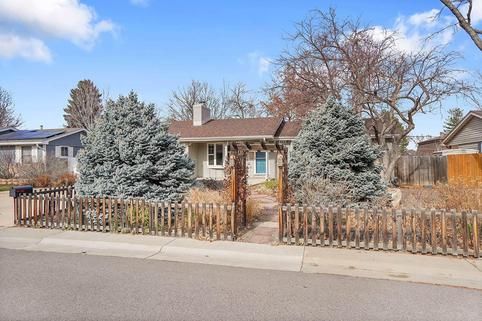 Front at 915 East 6th Avenue, Broomfield, CO 80020, listed by Taylor Haas