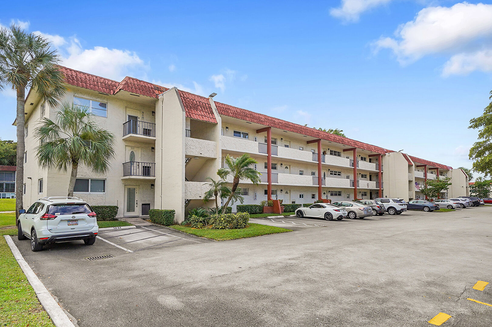 Front at 8940 South Hollybrook Boulevard, #109, Pembroke Pines, FL 33025, listed by Julia Harris