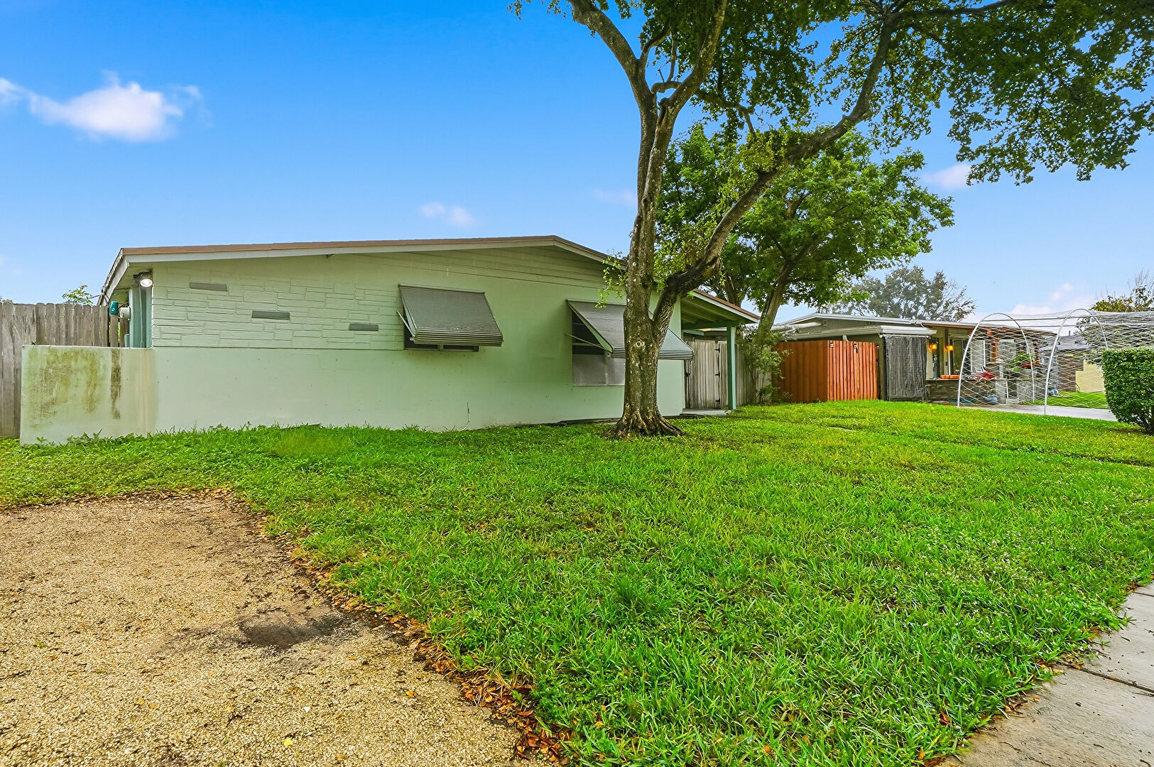 5711 Southwest 37 Court, Davie, FL 33314, listed by Corey Hayes