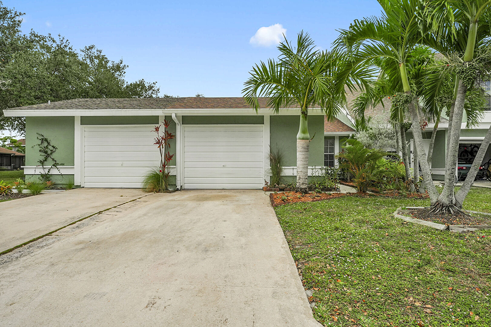 Front at 1721 SE Balmoral Court, Port St. Lucie, FL 34952, listed by Audra Kozlowski, MLS ID: R1147785