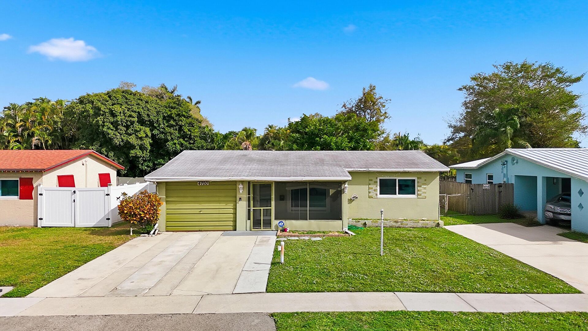 Front at 4700 Southwest 34th Avenue, Fort Lauderdale, FL 33314, listed by Debra Morin