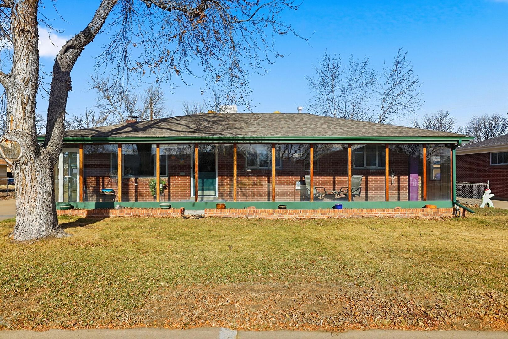 Back at 2913 West Tanforan Drive, Englewood, CO 80110, listed by Julie Leins