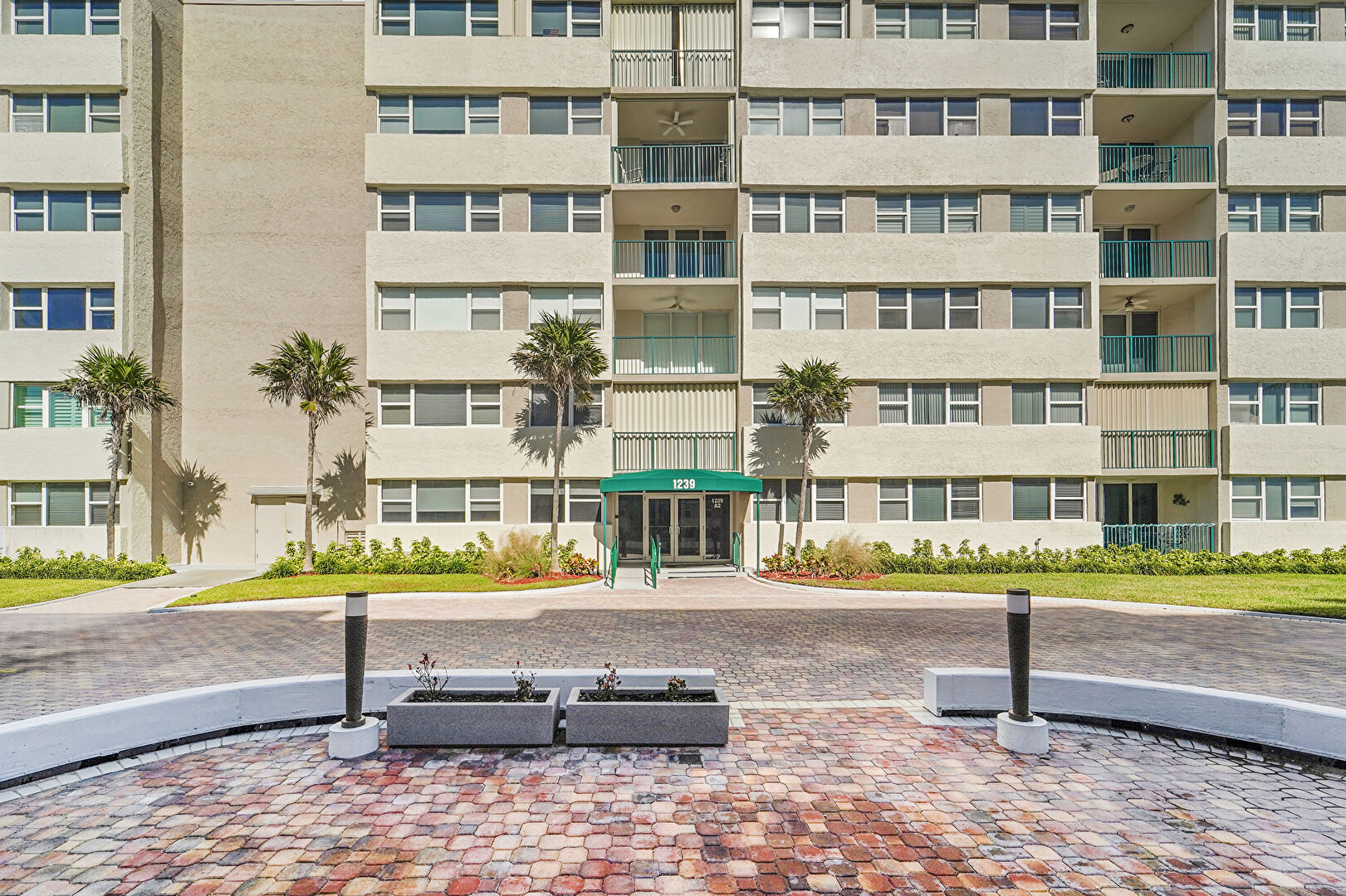 Out Buildings at 1239 Hillsboro Mile, Unit 109, Hillsboro Beach, FL 33062, listed by Lorianne Cordoba