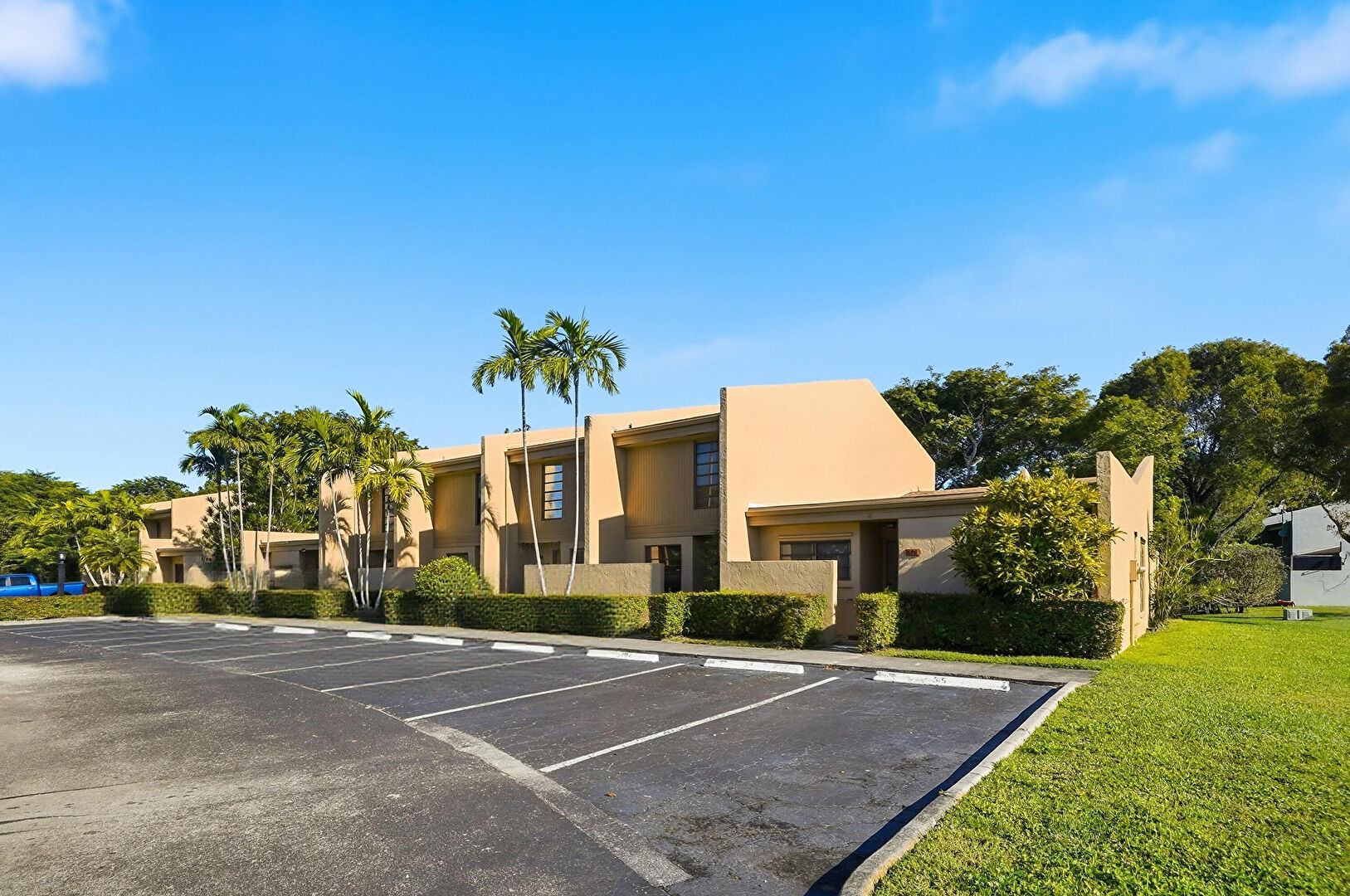 Front at 1401 Northwest 97th Terrace, 315, Pembroke Pines, FL 33024, listed by Tamara Massey  Lowe