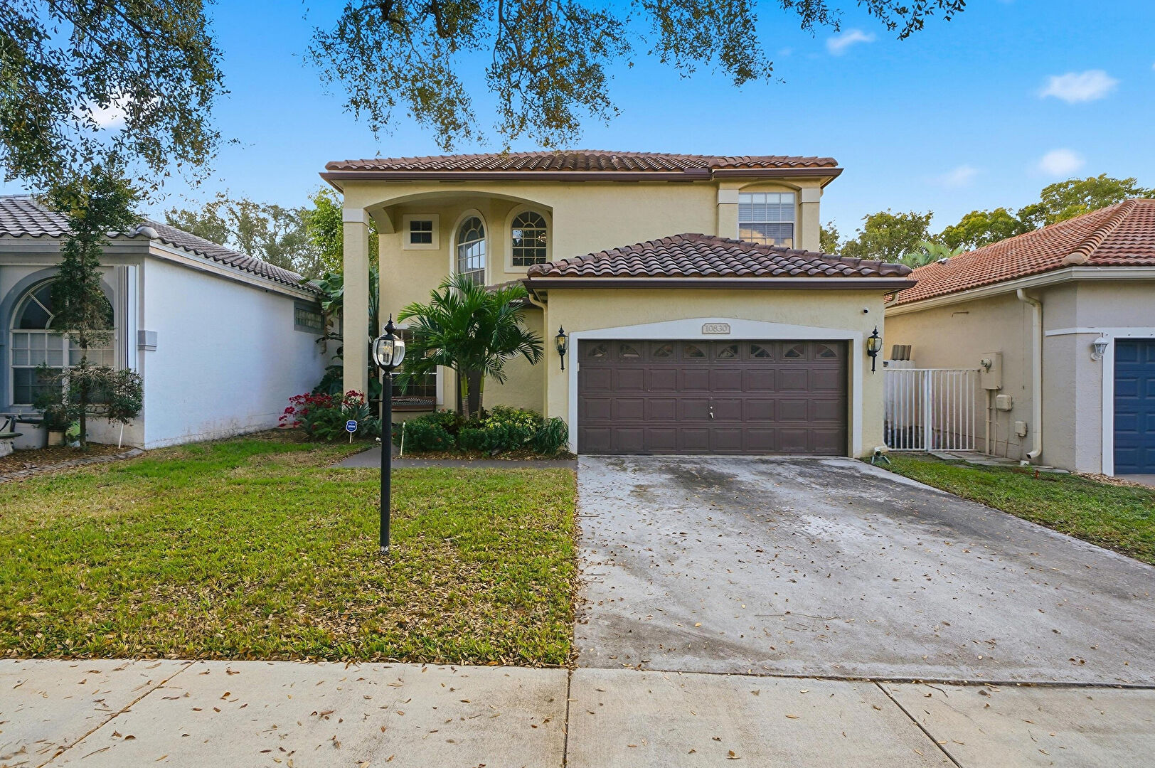 Front at 10830 Limeberry Drive, Cooper City, FL 33026, listed by Sophia Welsh