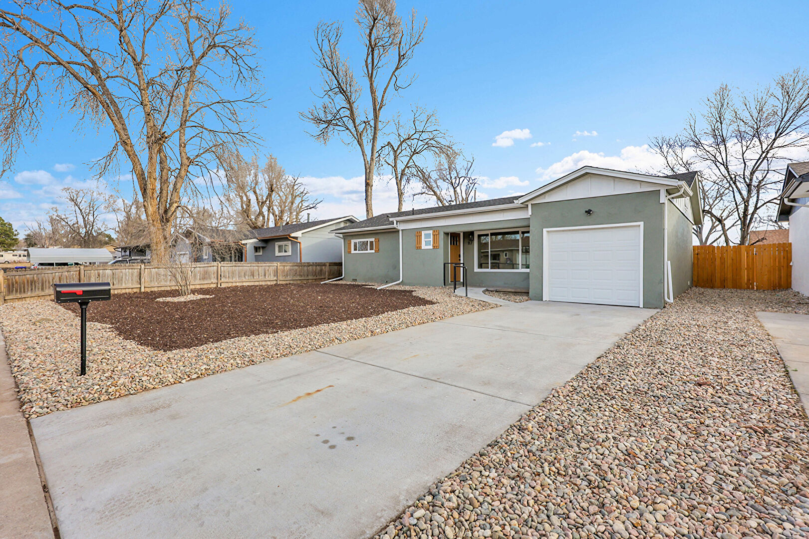 Front at 117 Davie Drive, Colorado Springs, CO 80911, listed by Amanda Moss