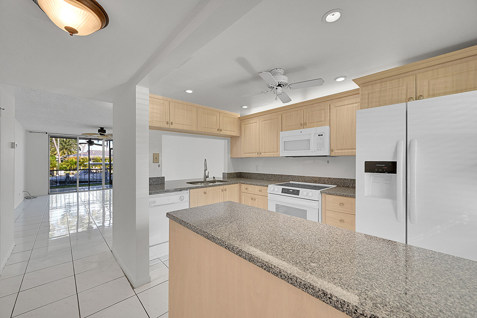 Kitchen at 777 S Federal Hwy, Pompano Beach, FL 33062, listed by Darren Impemba, MLS ID: F10375086