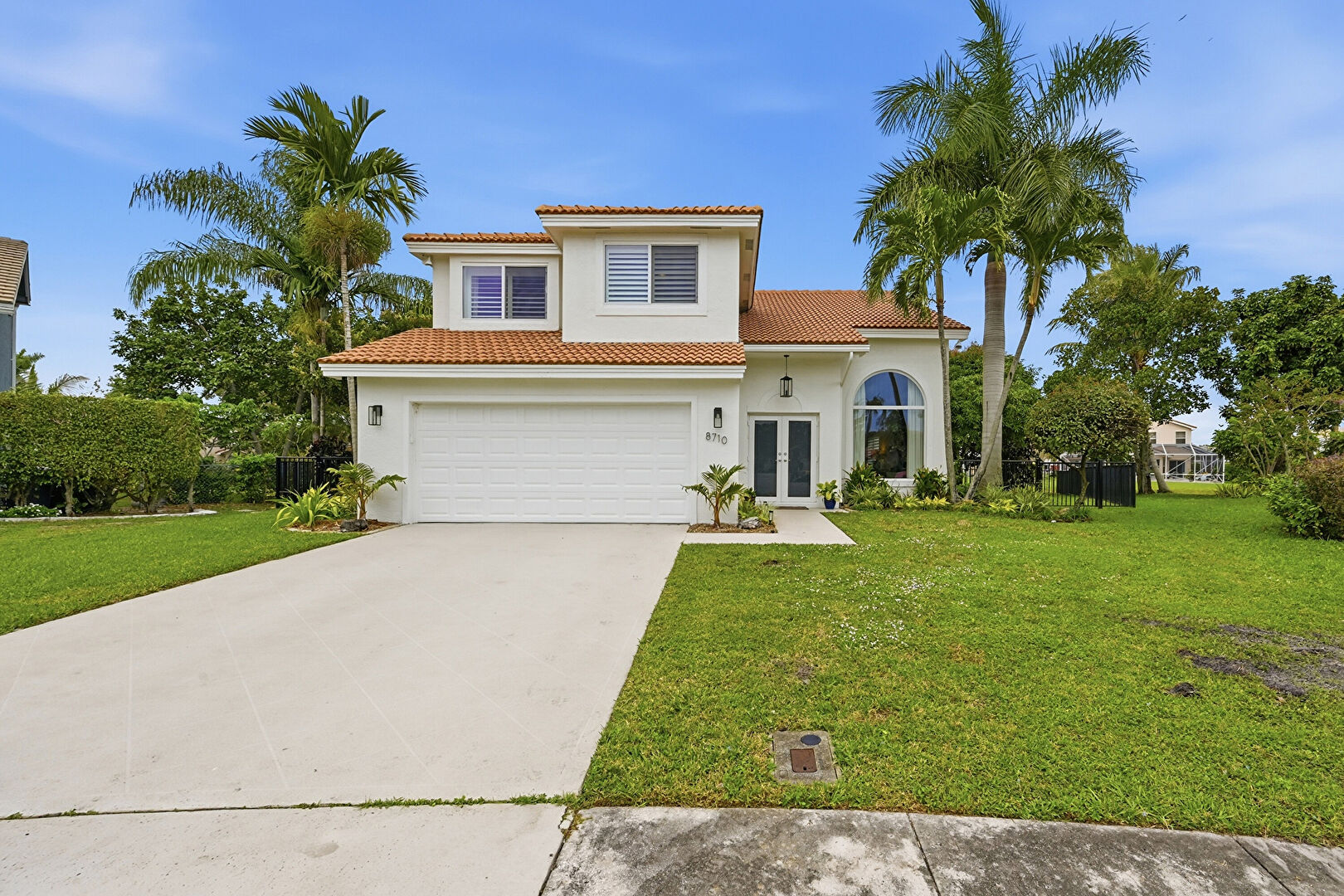 Front at 8710 Jade Court, Boynton Beach, FL 33472, listed by Kenny Silverman
