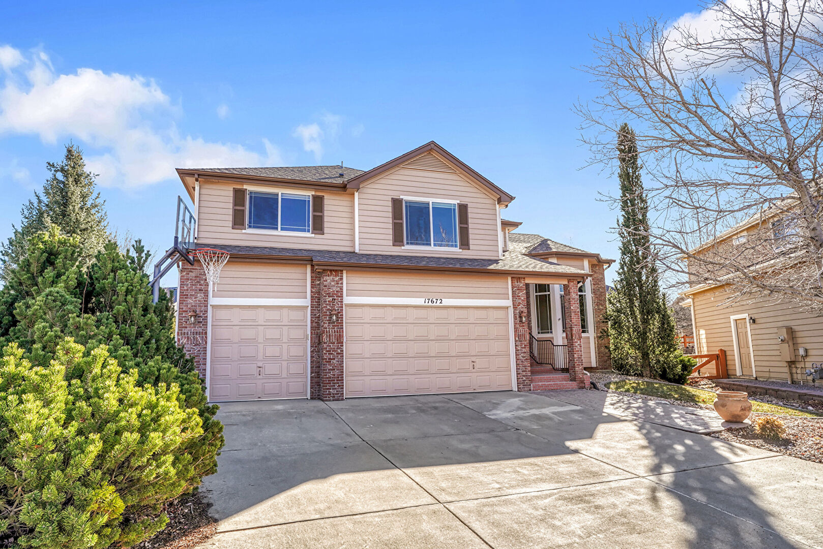 Front at 17672 East Weaver Place, Aurora, CO 80016, listed by Mike & Ed Hardey