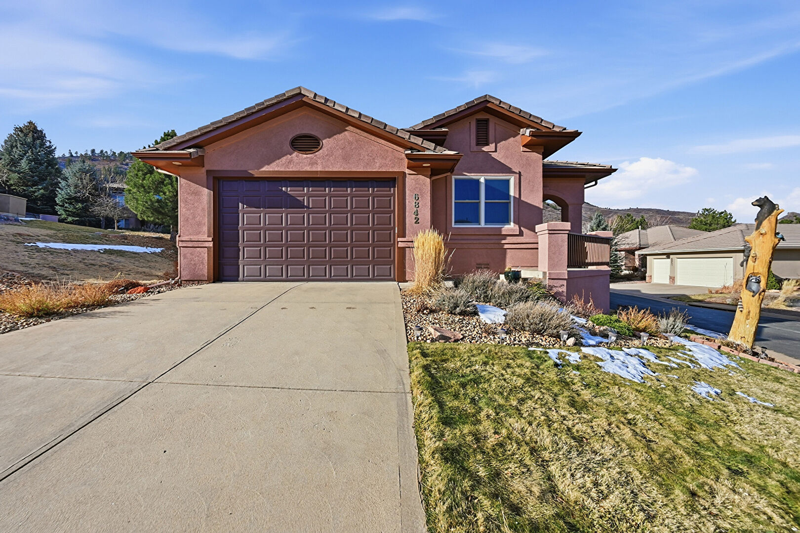 Front at 6842 Raspberry Run, Littleton, CO 80125, listed by Lori Repella, MLS ID: 5860013