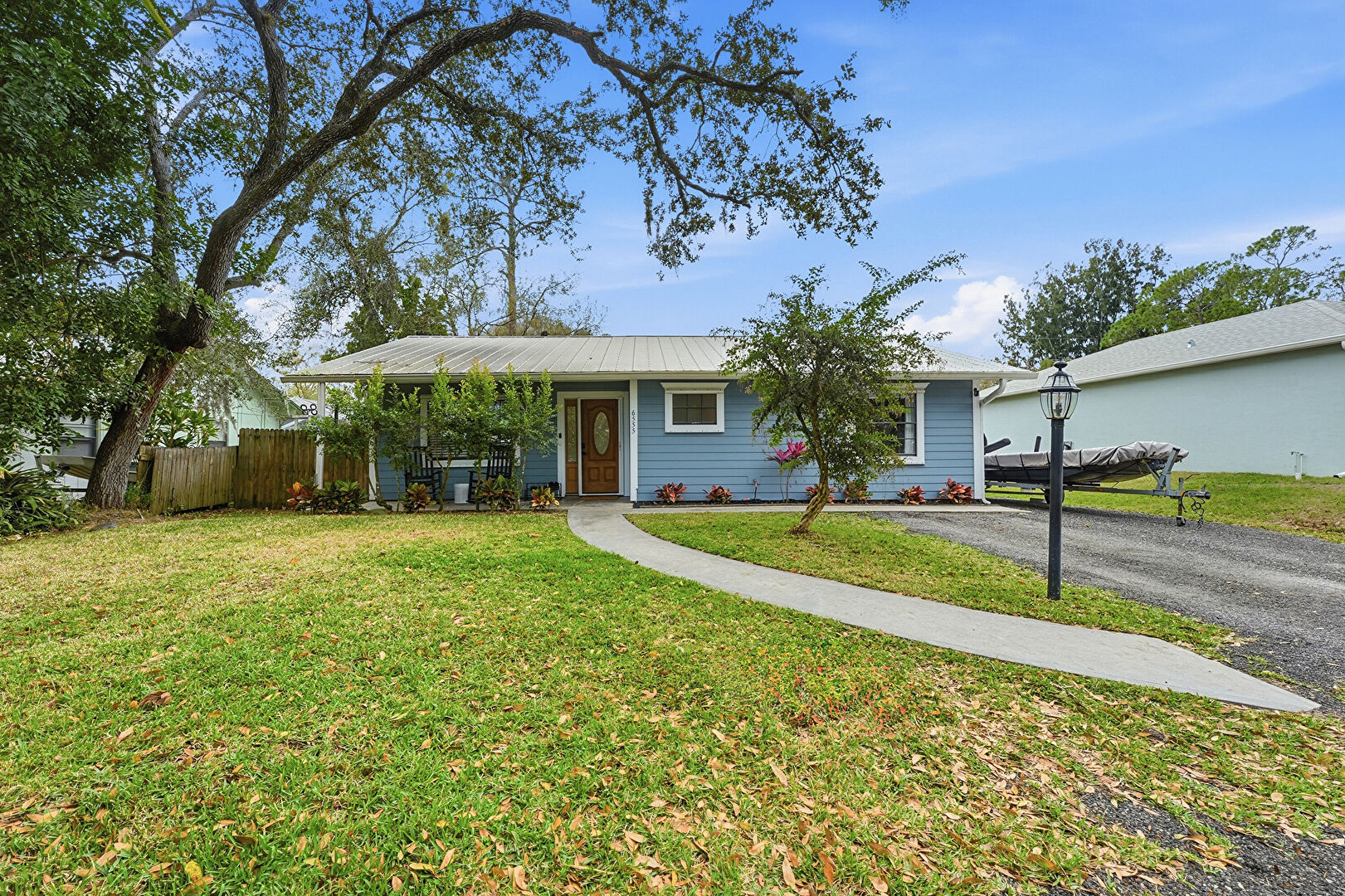 Front at 6555 5th Place, Vero Beach, FL 32968, listed by Jason M Coley