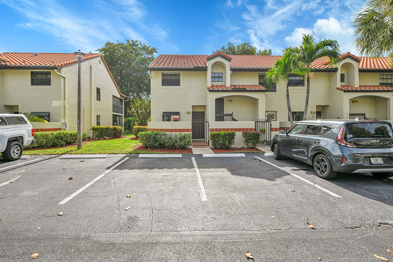 Parking at 1901 Congressional Way, Deerfield Beach, FL 33442, listed by Joleen Padgett