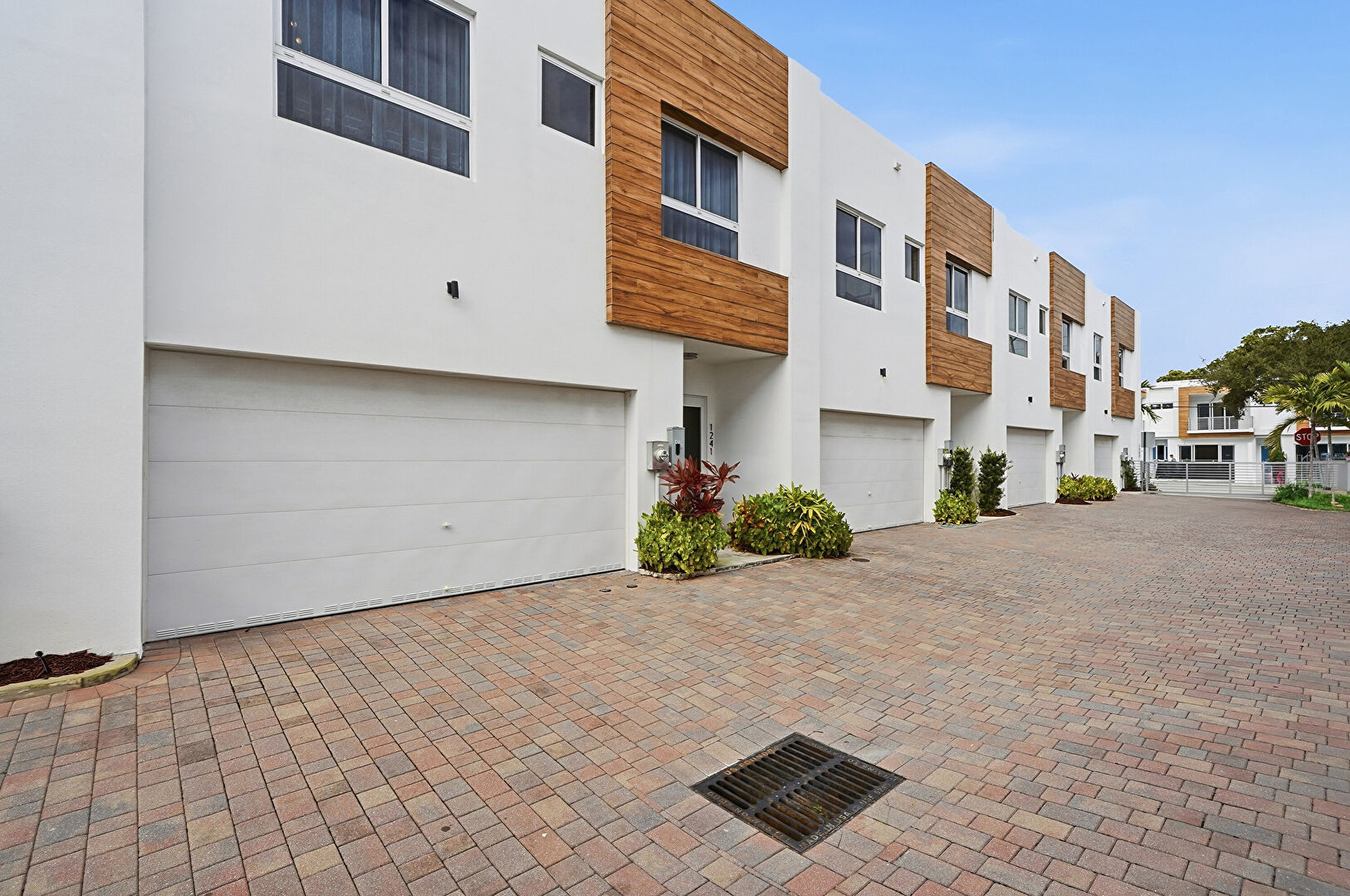 Front at 1241 NE 18TH AVE, Fort Lauderdale, FL 33304, listed by Chuck Luciano