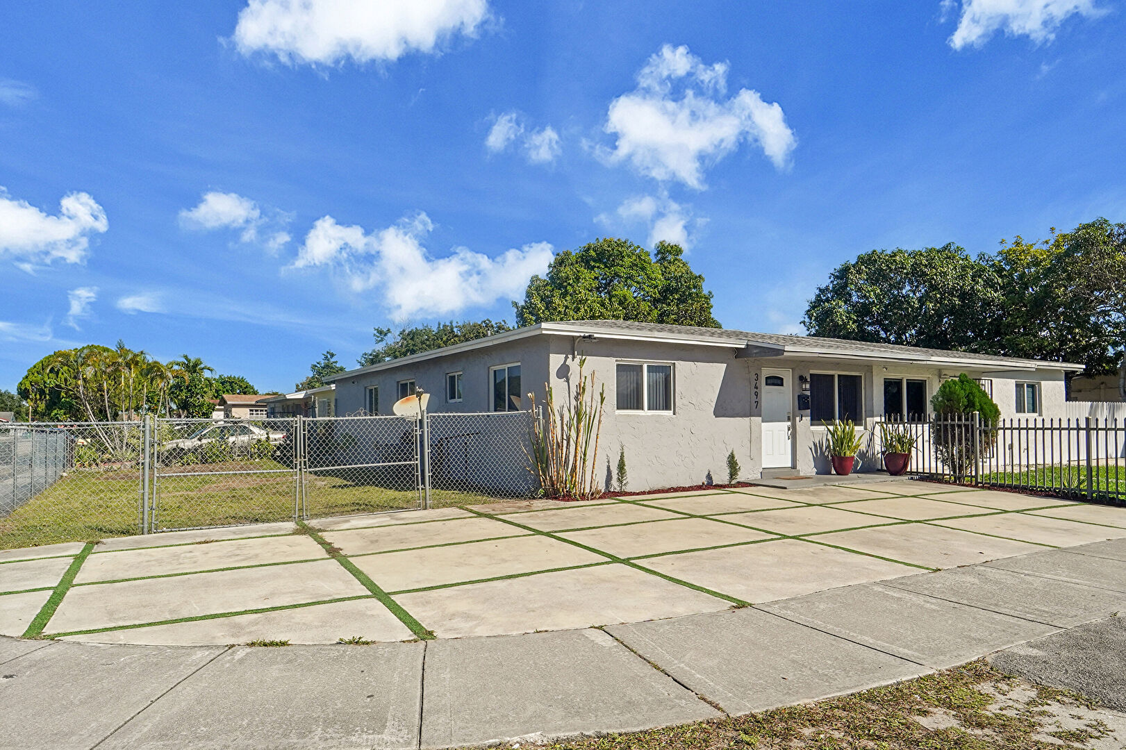 Front at 3497 Northwest 191st Street, Miami Gardens, FL 33056, listed by Pierina Parra