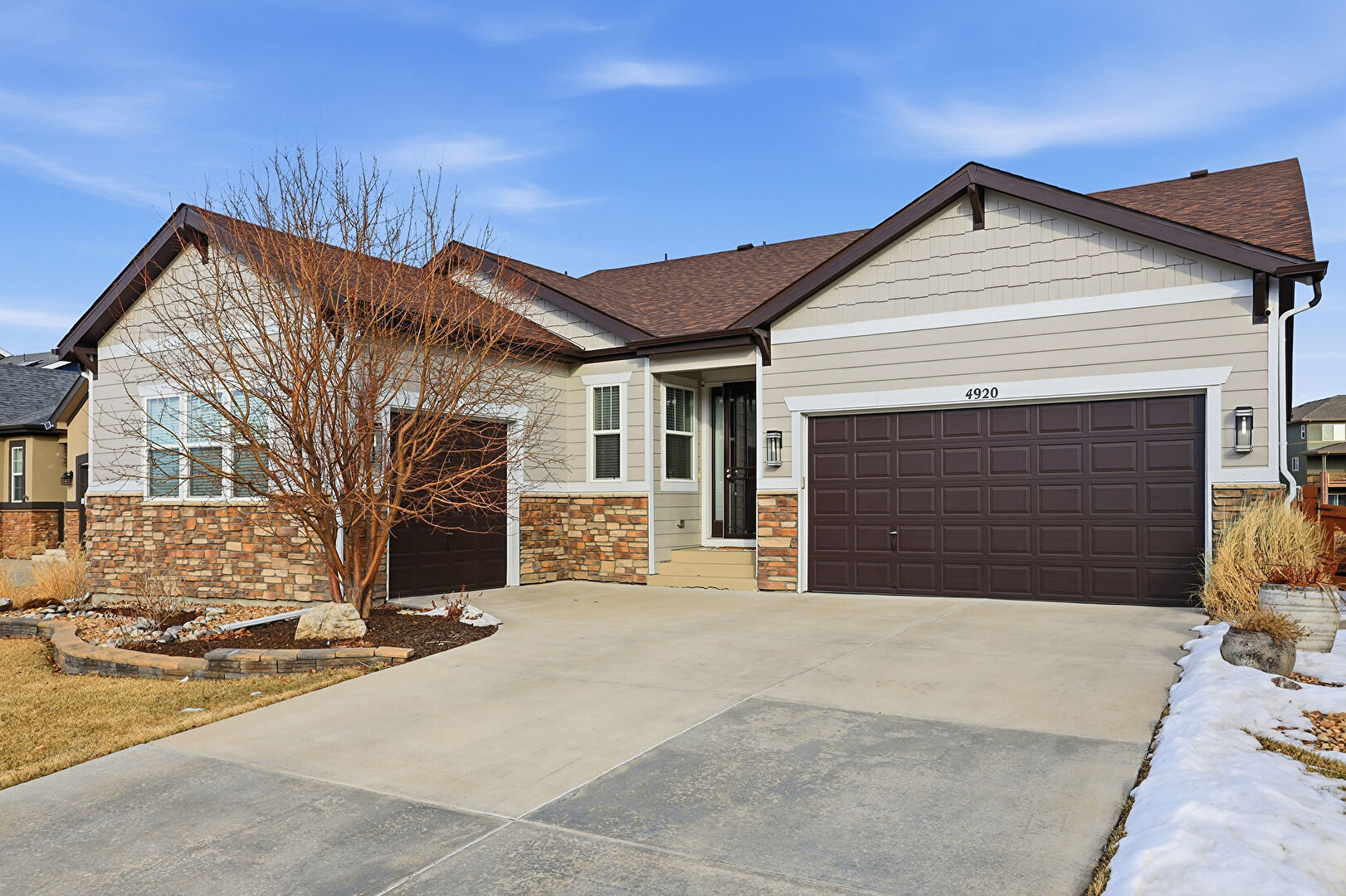 Front at 4920 South Rome Way, Aurora, CO 80015, listed by Luke Brenning, MLS ID: 3983598