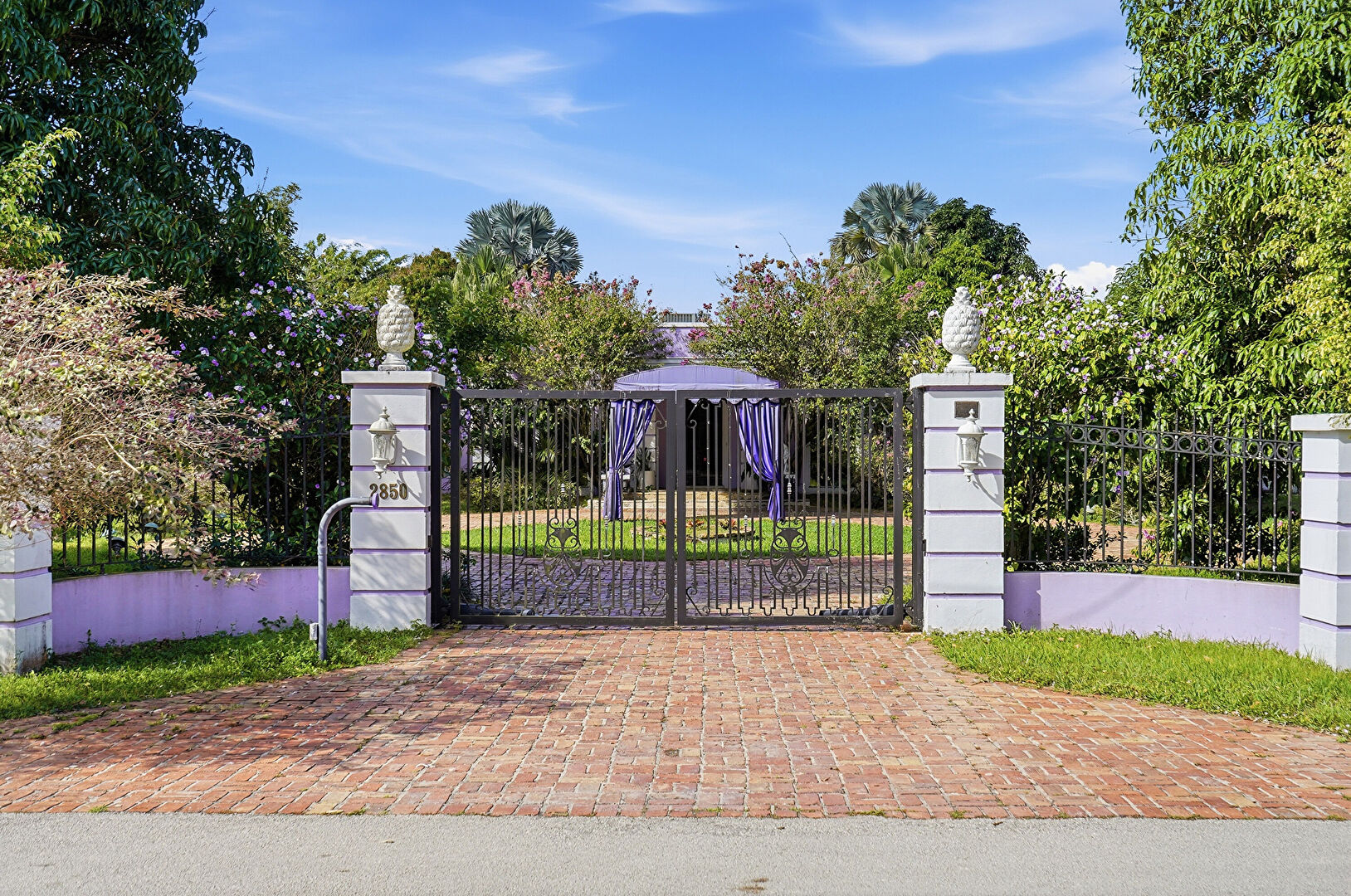 Gate at 2850 Southwest 117th Avenue, Davie, FL 33330, listed by Nikki Hanna, MLS ID: F10546809