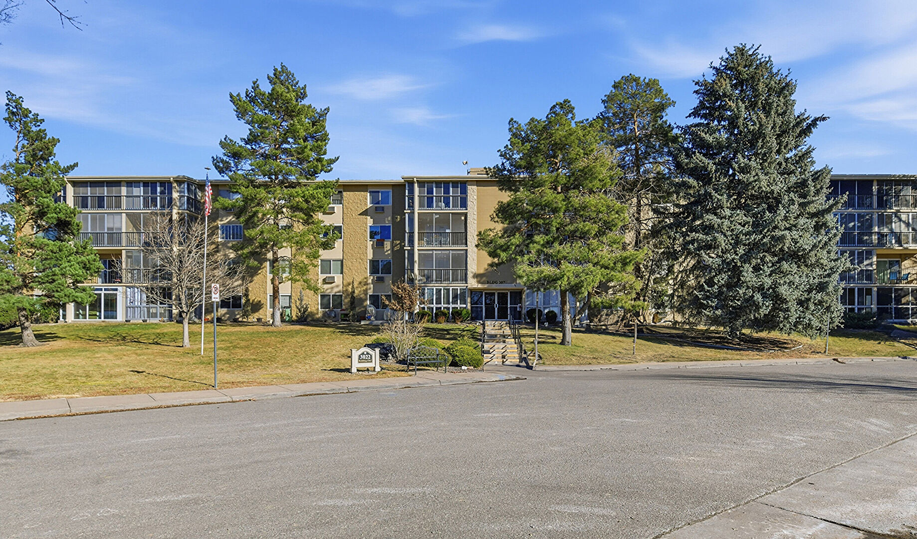 Front at 3022 S Wheeling Way #309, Aurora, CO 80014, listed by Jane Pearson