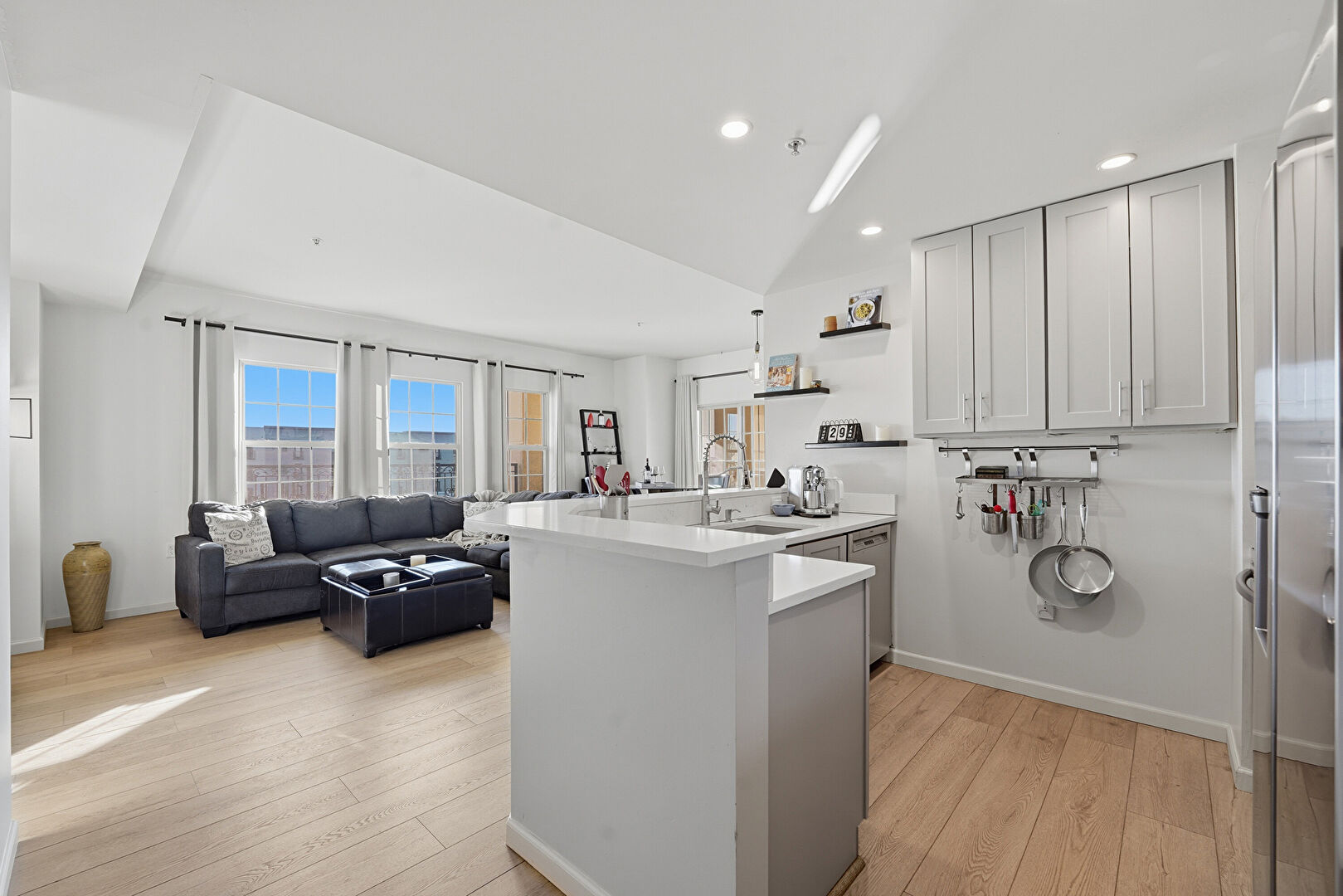 925 Lincoln Street, Unit 4F, Denver, CO 80203, listed by Missy Crew | Broker Associate, MLS ID: 8062489