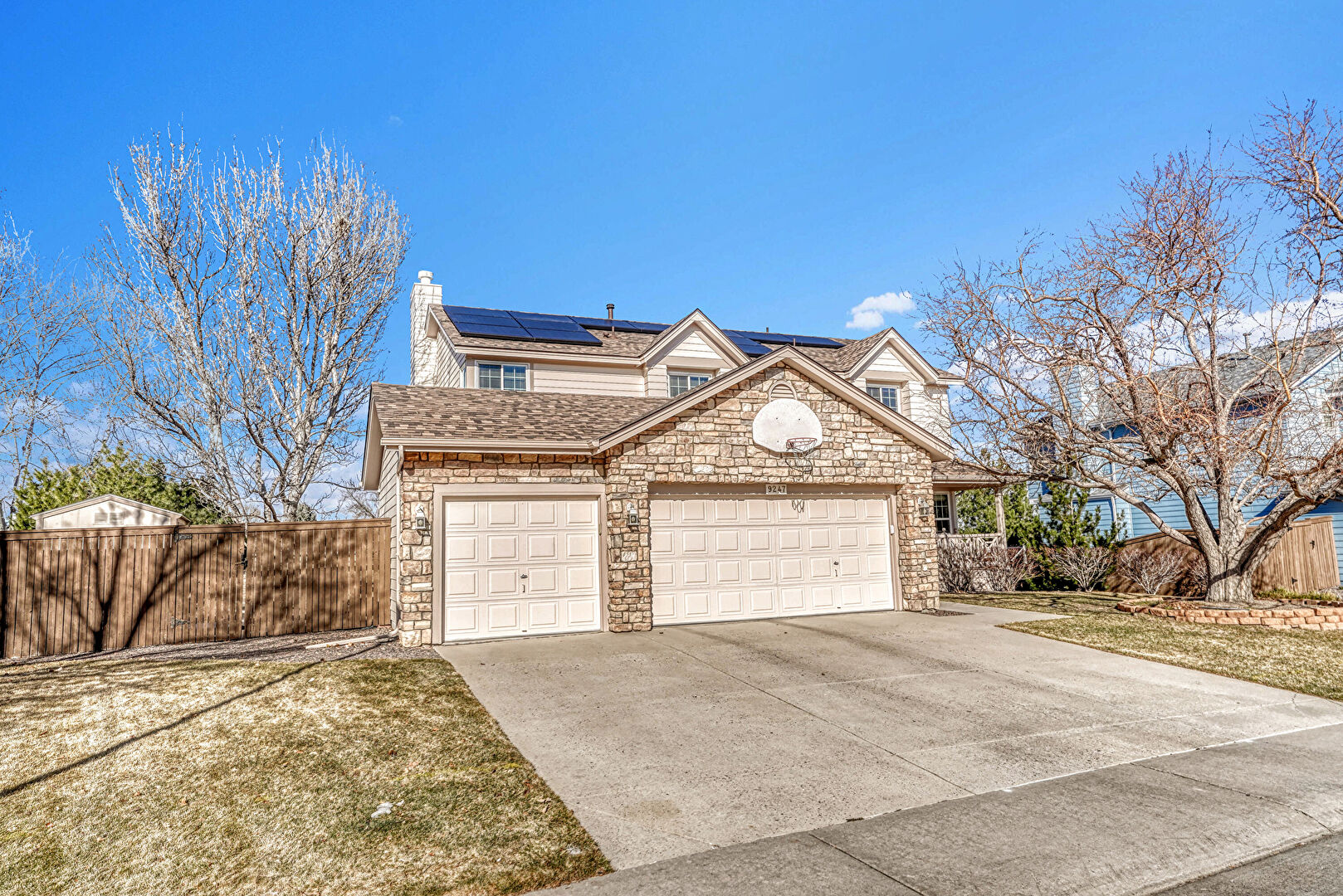 Front at 9247 Sugarstone Circle, Highlands Ranch, CO 80130, listed by Gordon Stover