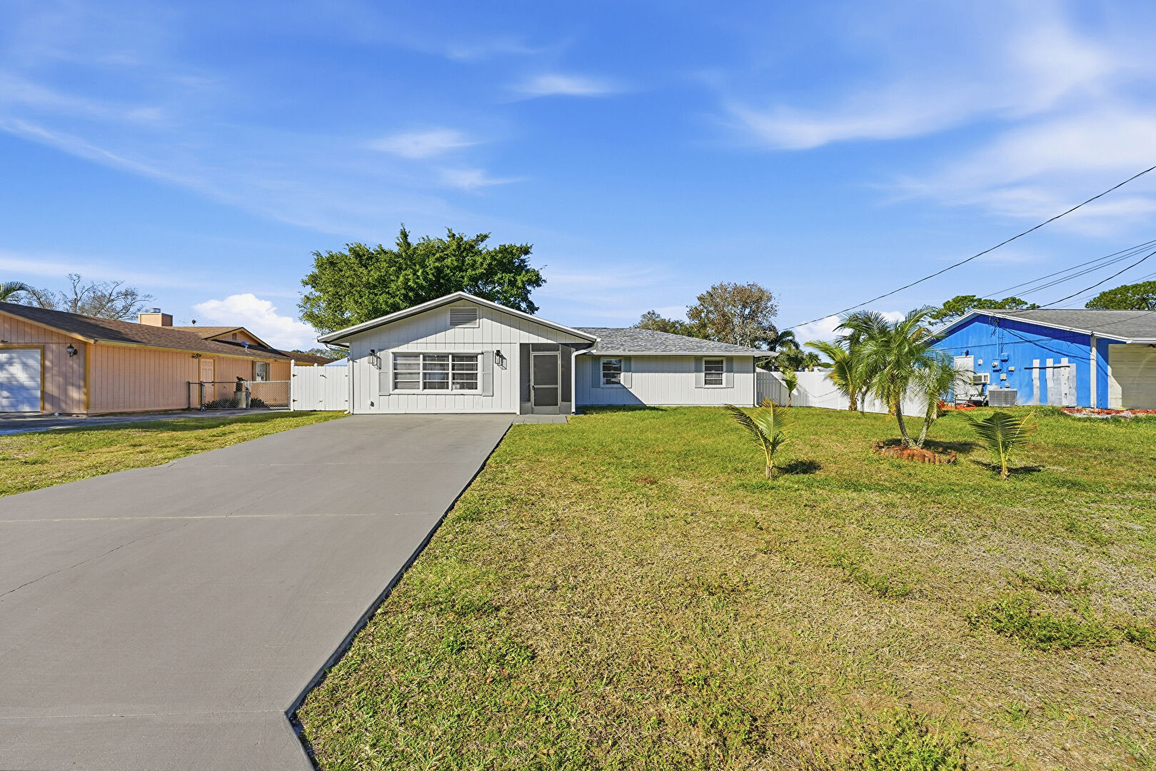 Front at 5501 Palm Drive, Fort Pierce, FL 34982, listed by Jason M Coley