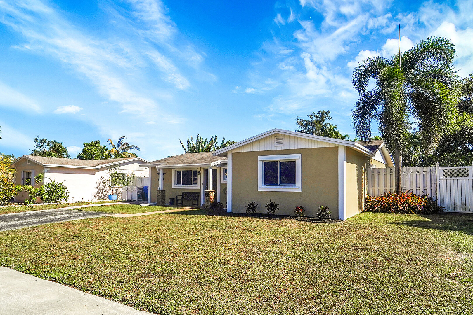 Front at 514 Southwest 73rd Avenue, North Lauderdale, FL 33068, listed by Athenas Ochoa