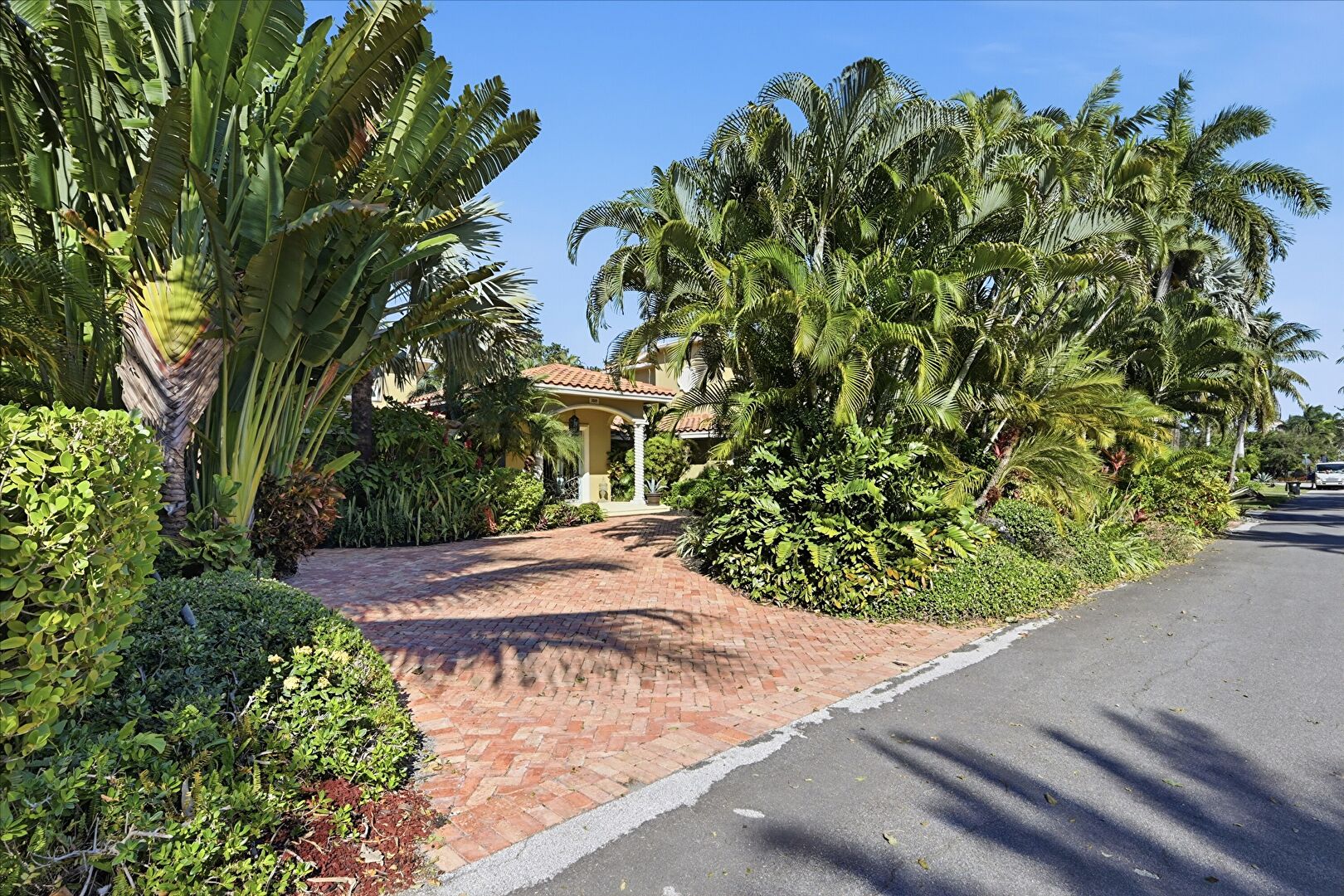 Front at 2525 Northeast 21st Court, Fort Lauderdale, FL 33305, listed by Chris Toomey, MLS ID: F10549503